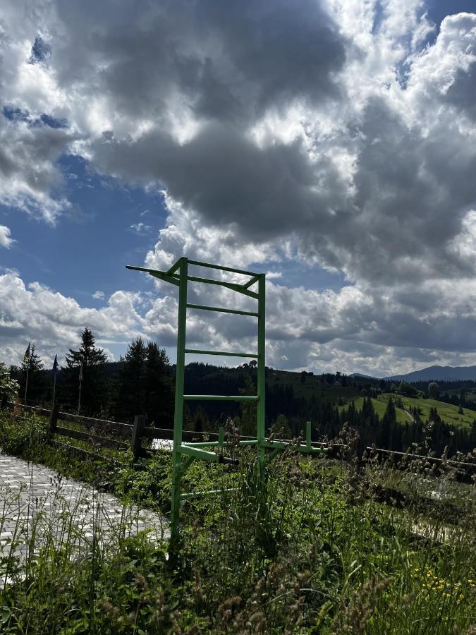 Котеджі Зоряне Небо Boekovel Buitenkant foto