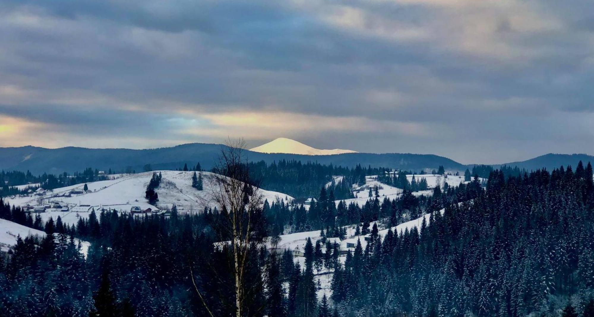 Котеджі Зоряне Небо Boekovel Buitenkant foto